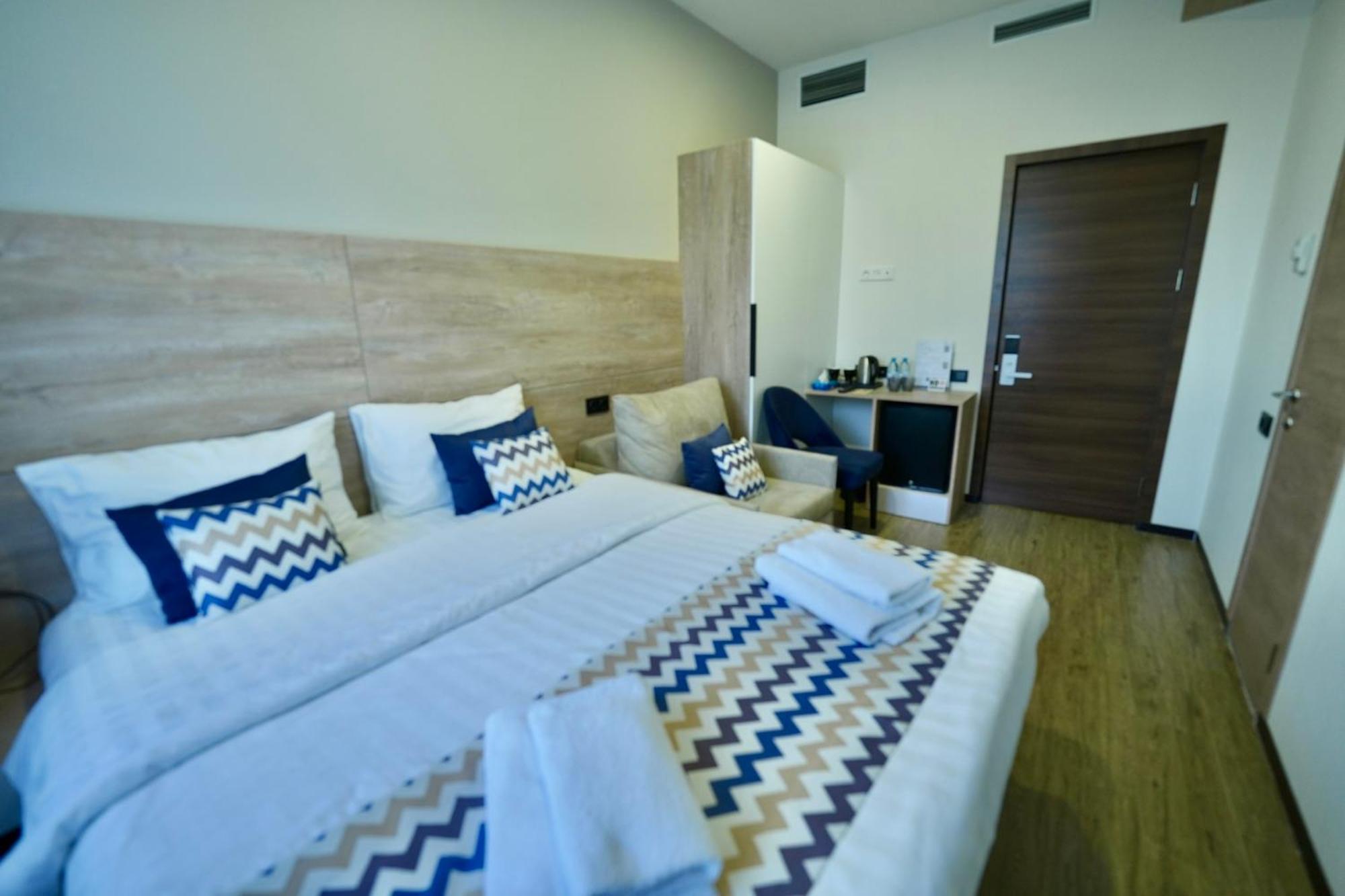 4Guest Hotel Erivan Dış mekan fotoğraf