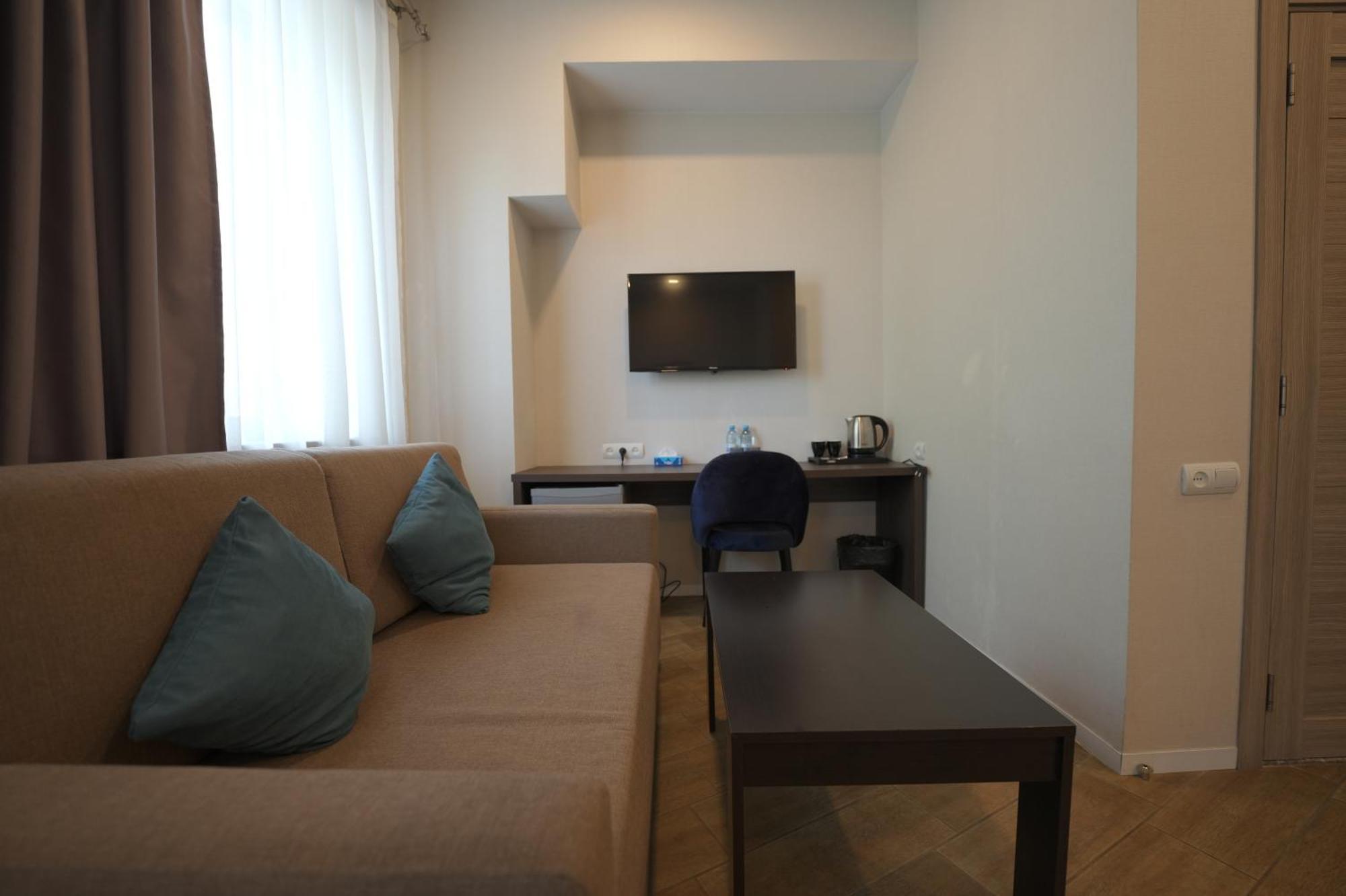 4Guest Hotel Erivan Dış mekan fotoğraf