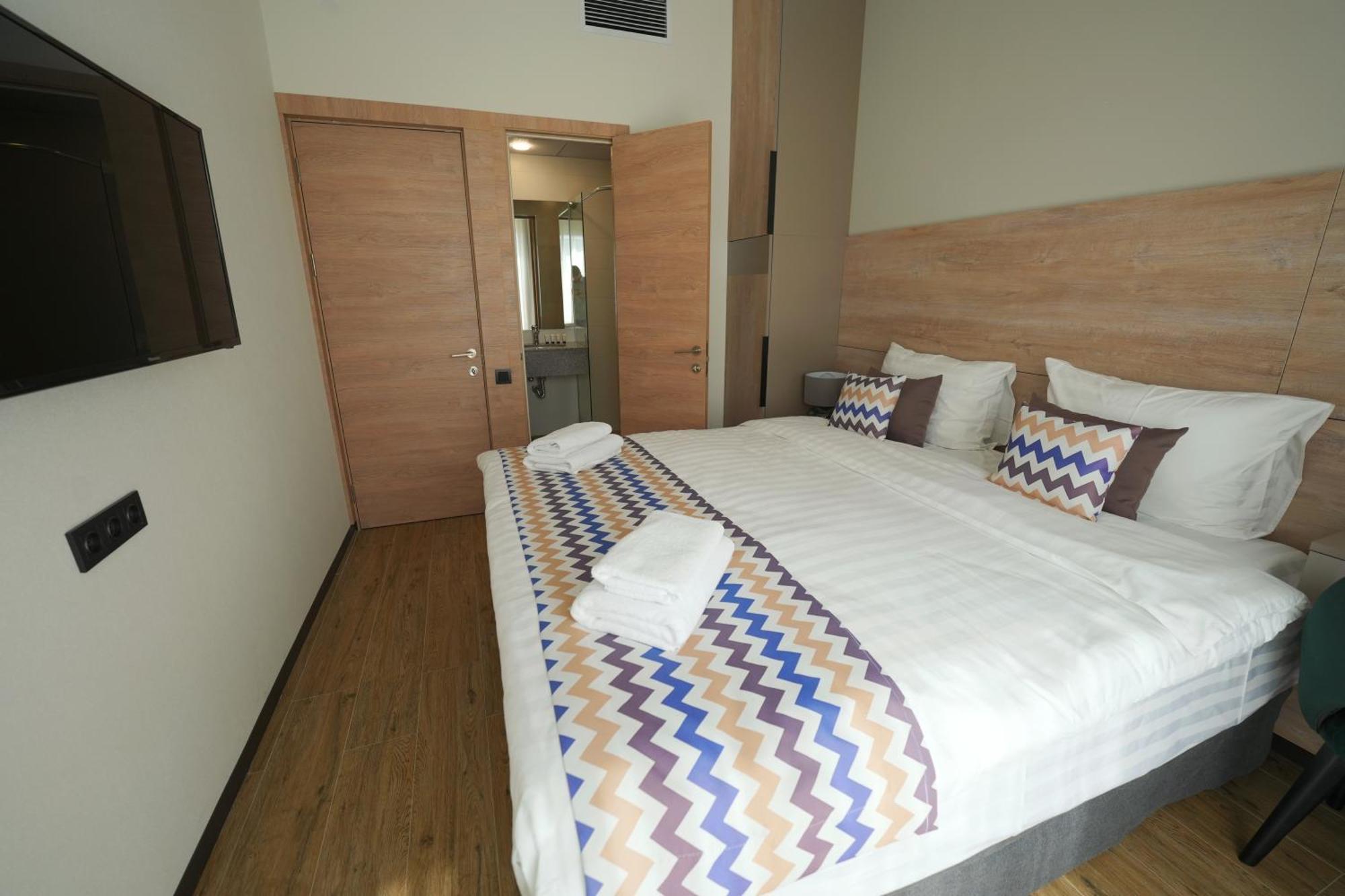 4Guest Hotel Erivan Dış mekan fotoğraf